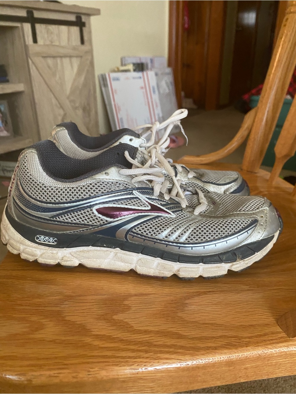 Brooks Addiction 10 Running Shoes Women's 9.5 Narrow 2A Silver Plum